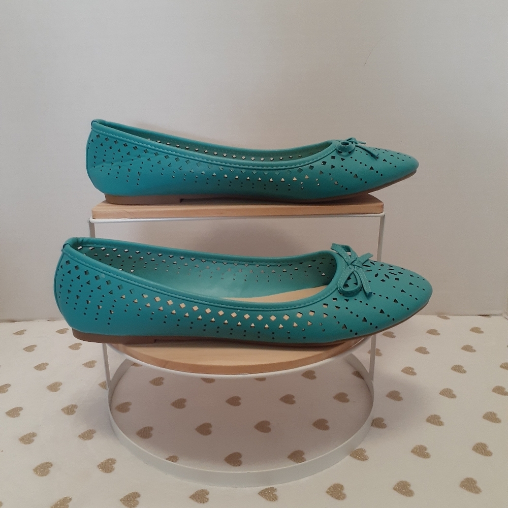 🔥3/$70 🎉S-HP🎉 *NWOT* JustFab "Dot" Women's Shoes - Picture 2 of 7